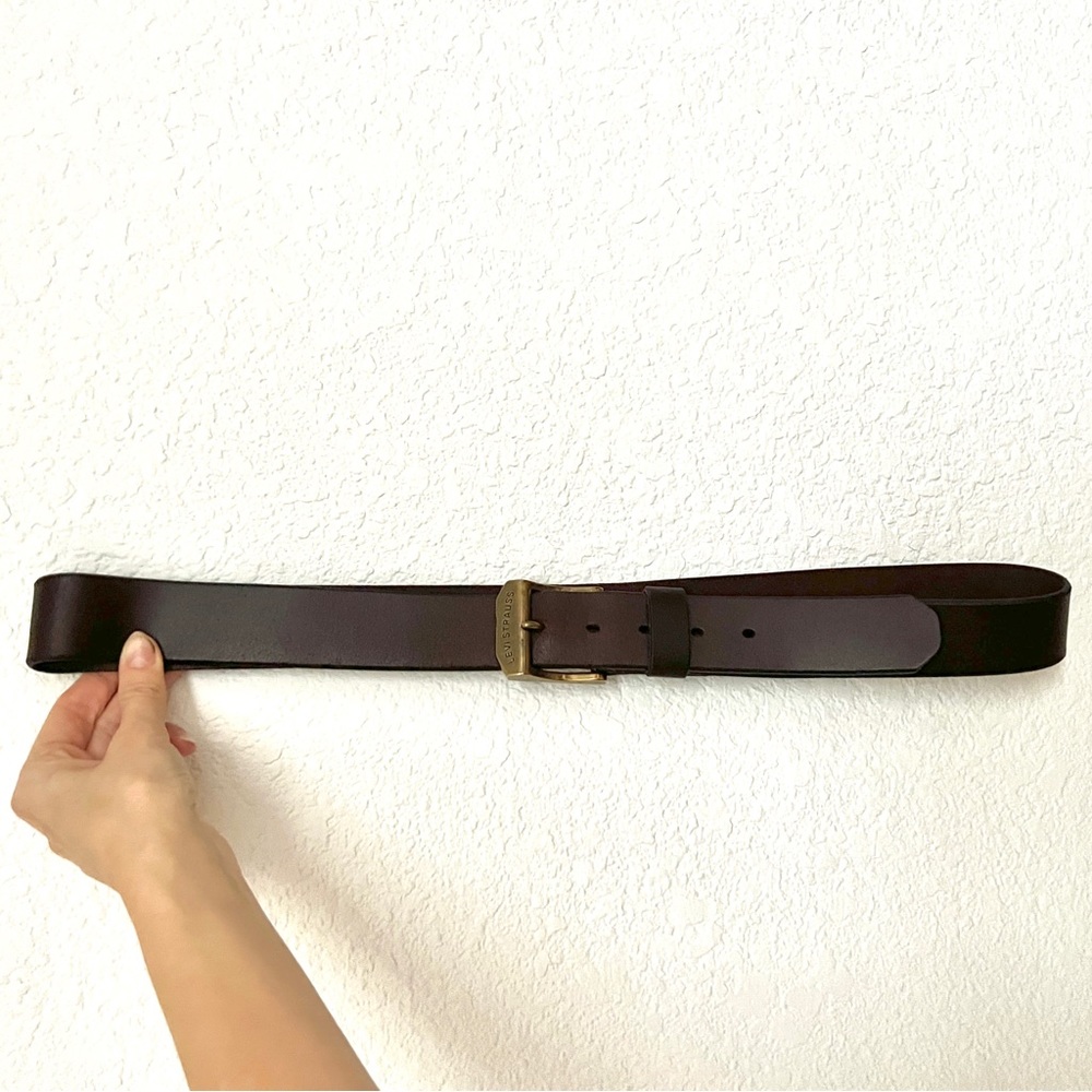 Levi’s mens brown leather square gold tone buckle belt
